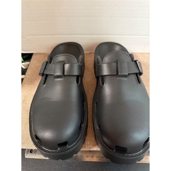 Womens NWOT Buckle Detail Clogs Size 9 by Rouge, Black - Picture 1 of 4
